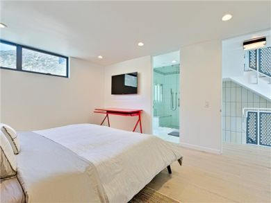 The Ultimate Beach Accommodation in Malibu